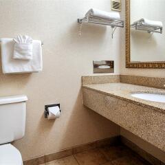Отель Quality Inn США, Радфорд - отзывы, цены и фото номеров - забронировать отель Quality Inn онлайн ванная фото 2