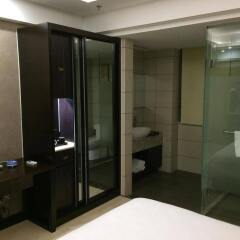Отель Xiamen Jinglong Hotel Китай, Сямынь - отзывы, цены и фото номеров - забронировать отель Xiamen Jinglong Hotel онлайн удобства в номере