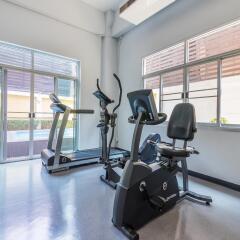 Отель T Series Place Serviced Apartment Таиланд, Бангкок - отзывы, цены и фото номеров - забронировать отель T Series Place Serviced Apartment онлайн фитнесс-зал