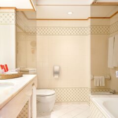 Отель Muthu Oura Praia Hotel Португалия, Албуфейра - 1 отзыв об отеле, цены и фото номеров - забронировать отель Muthu Oura Praia Hotel онлайн сауна