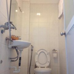 Отель Hanoi Blue Star Hostel Вьетнам, Ханой - отзывы, цены и фото номеров - забронировать отель Hanoi Blue Star Hostel онлайн ванная фото 2