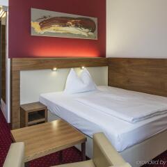 Austria Trend Hotel Anatol комната для гостей фото 5