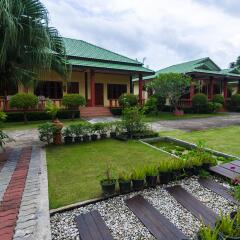 Отель Sleep In Lanta Resort Ланта