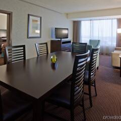 Отель Holiday Inn & Suites Pointe-Claire Montreal Airport Канада, Монреаль - отзывы, цены и фото номеров - забронировать отель Holiday Inn & Suites Pointe-Claire Montreal Airport онлайн в номере