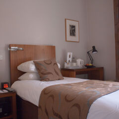 54 Queens Gate Hotel комната для гостей фото 4
