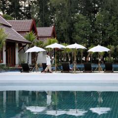 Отель L'esprit de Naiyang Beach Resort бассейн фото 3