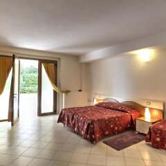 Отель Albergo Le Piante Манерба-дель-Гарда комната для гостей фото 5