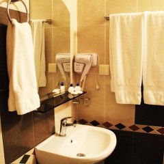 Отель Diavolo Болгария, София - отзывы, цены и фото номеров - забронировать отель Diavolo онлайн ванная фото 3