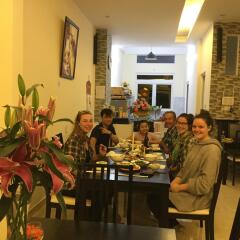 Отель Pretty Backpackers House Далат питание