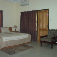 Jenos Hotels in Accra, Ghana from 33$, photos, reviews - zenhotels.com guestroom