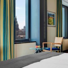 Отель IntercityHotel Hamburg Hauptbahnhof комната для гостей фото 5