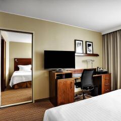 Отель Courtyard by Marriott Toulouse Airport Франция, Тулуза - отзывы, цены и фото номеров - забронировать отель Courtyard by Marriott Toulouse Airport онлайн удобства в номере