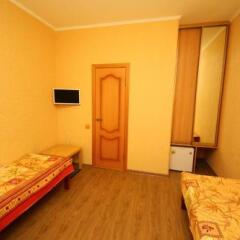 Гостиница Guest House on Turgeneva 172a в Анапе отзывы, цены и фото номеров - забронировать гостиницу Guest House on Turgeneva 172a онлайн Анапа сейф в номере