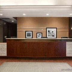 Отель Hampton Inn NY-JFK Jamaica-Queens США, Нью-Йорк - 1 отзыв об отеле, цены и фото номеров - забронировать отель Hampton Inn NY-JFK Jamaica-Queens онлайн интерьер отеля фото 3