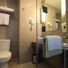 Отель Holiday Inn Express Shanghai New Hongqiao ванная