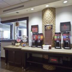 Отель Hampton Inn & Suites Columbus - Downtown США, Колумбус - отзывы, цены и фото номеров - забронировать отель Hampton Inn & Suites Columbus - Downtown онлайн питание фото 3