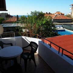 Отель Guest House Olimpiya Болгария, Свети Влас - отзывы, цены и фото номеров - забронировать отель Guest House Olimpiya онлайн балкон