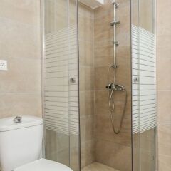 Отель Ermou Suites by Livin Urbban ванная фото 5