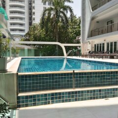 Отель Le Tada Residence Бангкок бассейн
