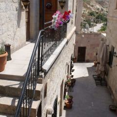 Cave Art Hotel