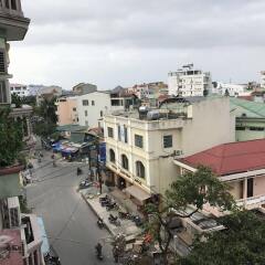 Отель Hong Thien Backpackers Hotel Вьетнам, Хюэ - отзывы, цены и фото номеров - забронировать отель Hong Thien Backpackers Hotel онлайн балкон