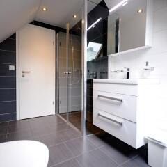 Отель Luxury Apartments by Livingdowntown Швейцария, Цюрих - отзывы, цены и фото номеров - забронировать отель Luxury Apartments by Livingdowntown онлайн ванная
