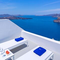 Отель Alti Santorini Suites Греция, Остров Санторини - отзывы, цены и фото номеров - забронировать отель Alti Santorini Suites онлайн гостиничный бар
