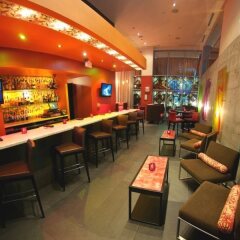 Отель Executive Hotel Cosmopolitan Toronto Канада, Торонто - отзывы, цены и фото номеров - забронировать отель Executive Hotel Cosmopolitan Toronto онлайн гостиничный бар