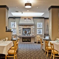 Отель BEST WESTERN PLUS Carlton Plaza Hotel Канада, Виктория - отзывы, цены и фото номеров - забронировать отель BEST WESTERN PLUS Carlton Plaza Hotel онлайн питание фото 3