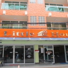 Отель Little House банкомат