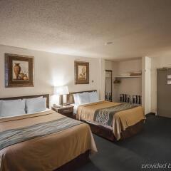 Отель Comfort Inn & Suites Downtown Edmonton комната для гостей фото 5