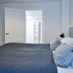 Апартаменты Spacious 2-bedroom Apartment in the Trendy Area of Copenhagen Vesterbro Фредериксберг комната для гостей фото 4