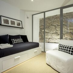 Апартаменты Liiiving in Porto Downtown Terrace Apartment комната для гостей