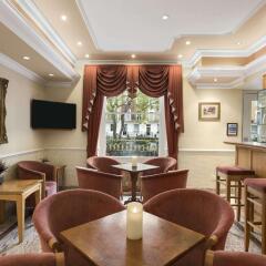 Отель Days Inn Hyde Park гостиничный бар