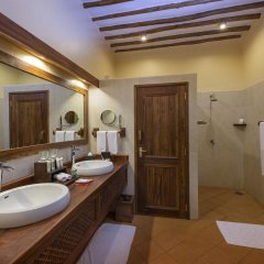 Neptune Ngorongoro Luxury Lodge Hotel in Karatu, Tanzania from 954$, photos, reviews - zenhotels.com bathroom