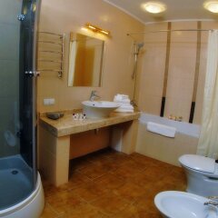 Гостиница Spa Hotel Promenade Украина, Трускавец - отзывы, цены и фото номеров - забронировать гостиницу Spa Hotel Promenade онлайн ванная фото 2