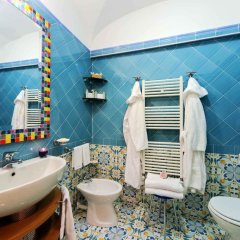Отель Albergo La Reginella Италия, Лакко-Амено - отзывы, цены и фото номеров - забронировать отель Albergo La Reginella онлайн ванная