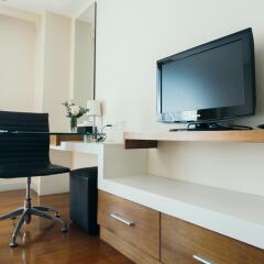 Отель Thomson Residence Бангкок удобства в номере фото 2