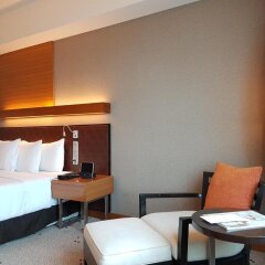 Отель Radisson Blu Hotel Cebu Филиппины, Лапу-Лапу - 1 отзыв об отеле, цены и фото номеров - забронировать отель Radisson Blu Hotel Cebu онлайн удобства в номере фото 2