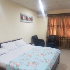 Whitebrook Suites and Bar in Ikeja, Nigeria from 16$, photos, reviews - zenhotels.com guestroom