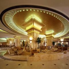 Отель Emirates Palace Abu Dhabi интерьер отеля