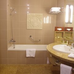 Отель Hilton Hanoi Opera с домашними животными
