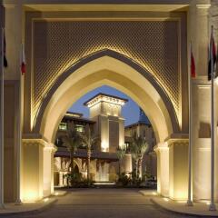 Отель Address Dubai Mall Дубай вид на фасад
