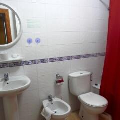 Отель Apartamentos La Fonda ванная