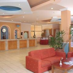Vangelis Hotel & Suites интерьер отеля