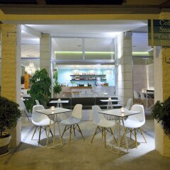 Costantiana Beach Hotel Apartments бассейн фото 2