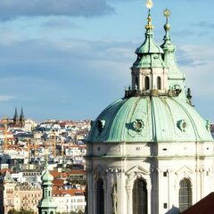 Charles Bridge Hostel & Apartments Прага балкон