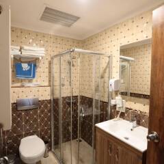 Bursa Palas Hotel Турция, Бурса - отзывы, цены и фото номеров - забронировать отель Bursa Palas Hotel онлайн ванная