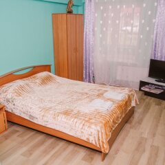 Гостиница Economy on Baykalskaya 234B-4-16 в Иркутске отзывы, цены и фото номеров - забронировать гостиницу Economy on Baykalskaya 234B-4-16 онлайн Иркутск комната для гостей фото 2