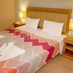 Glyfada Beach Hotel сейф в номере